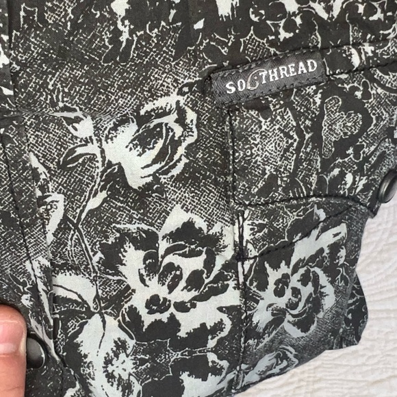 Southern Thread Pearl Snap Shirt XL LS - Picture 4 of 5